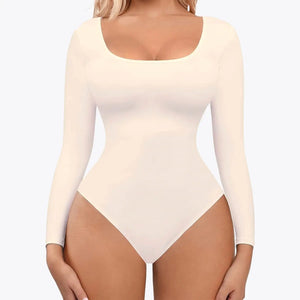 1+1 AKCIA RunwayShape EverydayControl Tvarujúci Bodysuit s Dlhým Rukávom Tangá